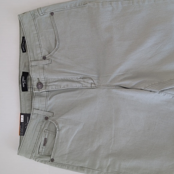 NWT Nine West Gramercy Skinny Ankle Jeans 12 Sea Grass Green Frayed Hem Twill - Picture 8 of 16
